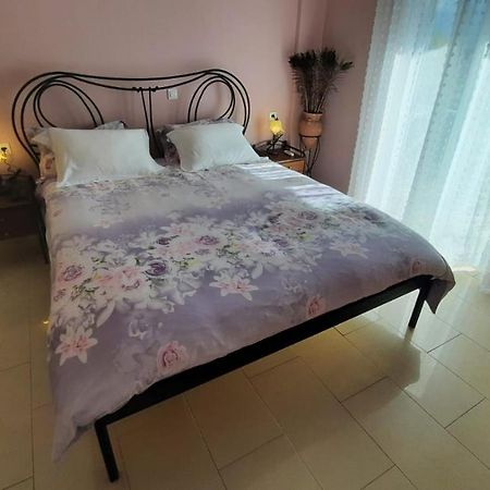 Ioannis - Room With Balcony Near Limnopula Gavrolimni Екстер'єр фото