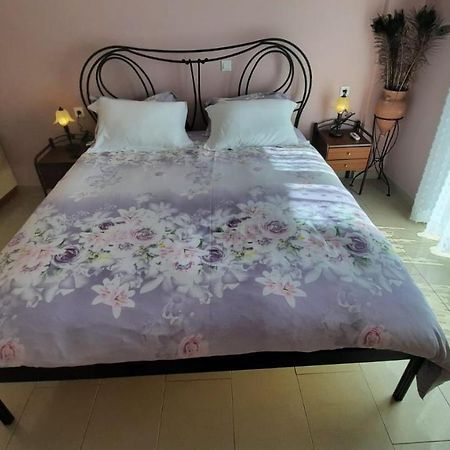 Ioannis - Room With Balcony Near Limnopula Gavrolimni Екстер'єр фото